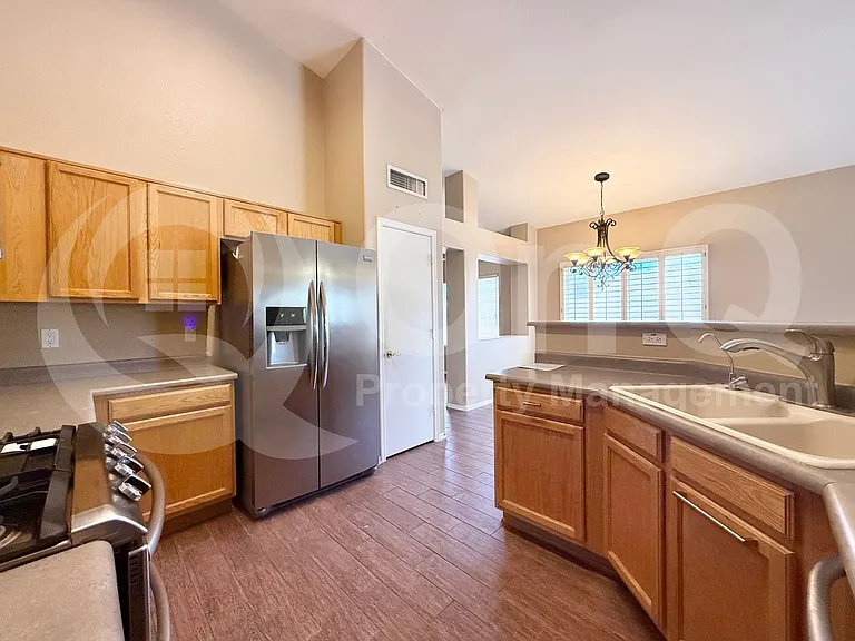 2240 W Rockrose Pl — Photo 3