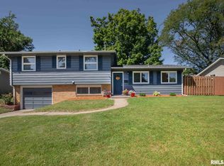 1504 14th St, Bettendorf, IA 52722