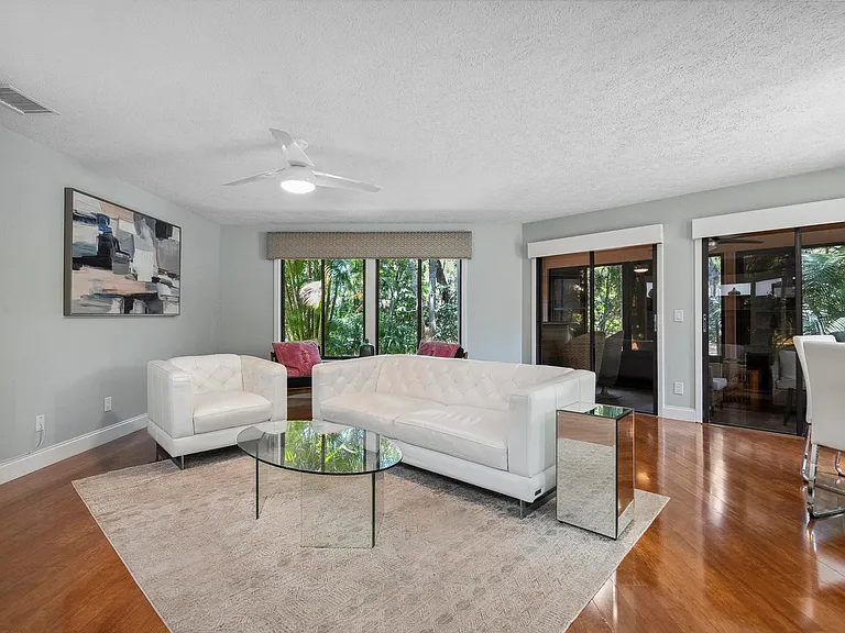 5300 SE Schooner Oaks Way — Photo 6