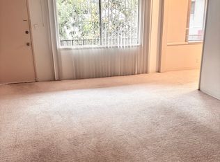 1242 Barry Ave APT 6, Los Angeles, CA 90025