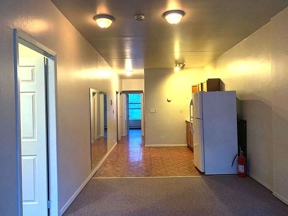 2nd image of 531 9th Ave APT 1