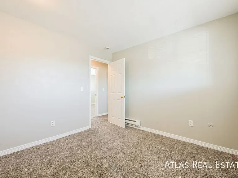 960 Bishop Ct #A — Photo 13