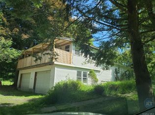 12 Snake Path Ln, Chester, NY 10918