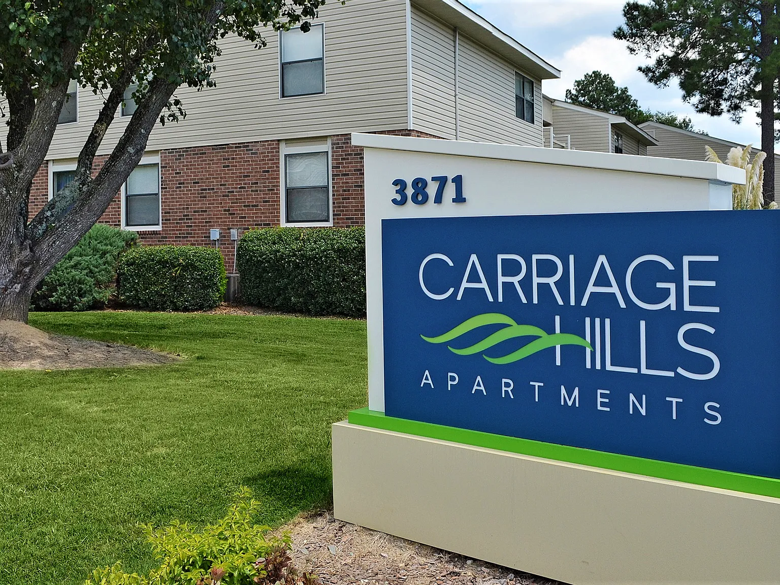 Carriage Hills — Photo 3