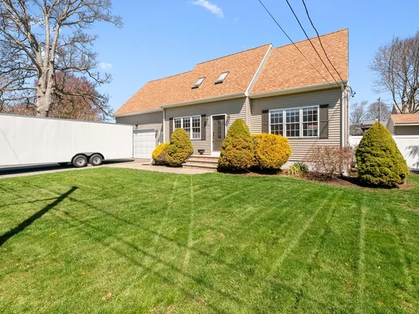 64 Patterson Ave, Somerset, MA 02726