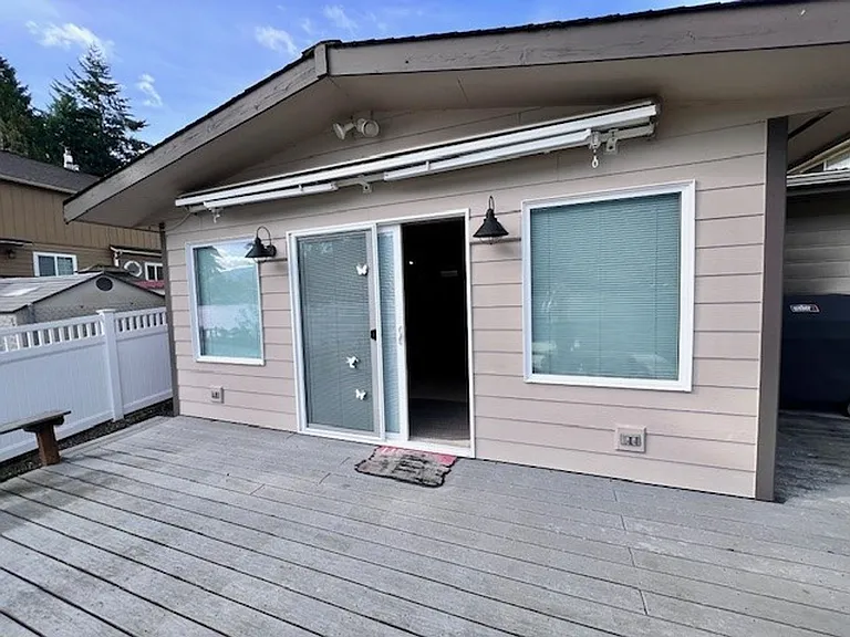 354 Shallow Shore Rd — Photo 17