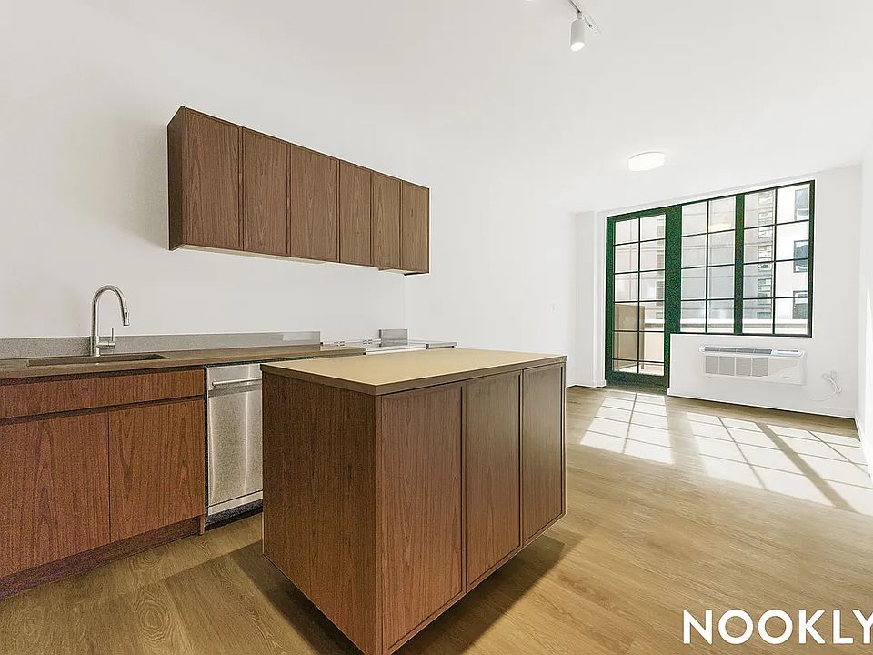 1st image of 40 Bruckner Blvd #E1208