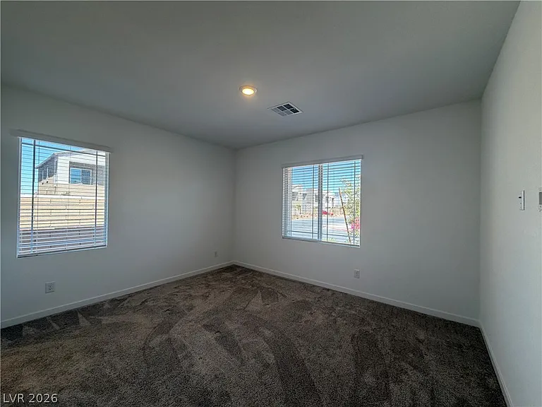 135 Chloe Chase Ave — Photo 8