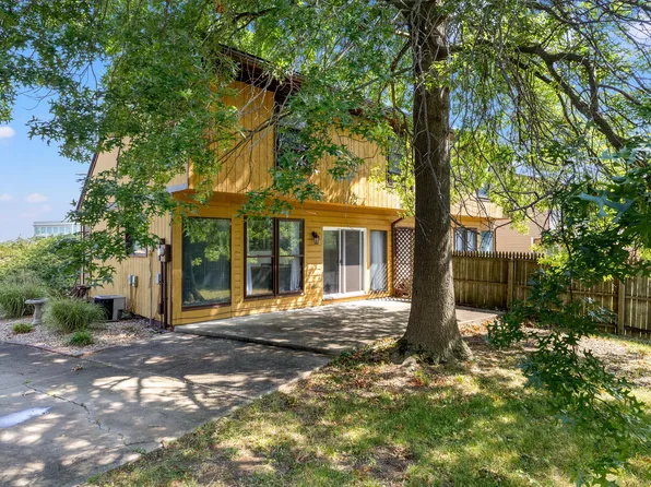 1312 Leaning Tree Ln, Lexington, KY 40517