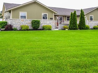 3700 Heathwood Dr, Tipp City, OH 45371