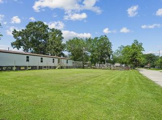 1720 Suzi Dr, Saint Bernard, LA 70085