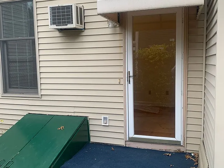 2-6 Hurley St — Photo 11