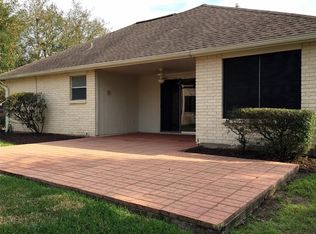 906 S Peach Hollow Ct, Pearland, TX 77584
