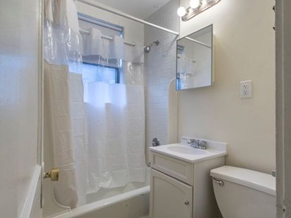 3rd image of 8 Hamilton Rd APT 3