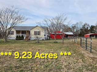 13521 Dykeland Rd, Amelia Court House, VA 23002
