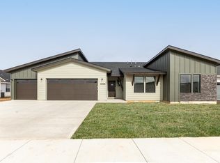 8090 E Bright Angel Dr, Nampa, ID 83687