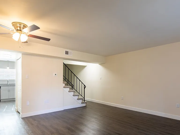 Millspring Commons Apartments and Townhomes — Photo 3