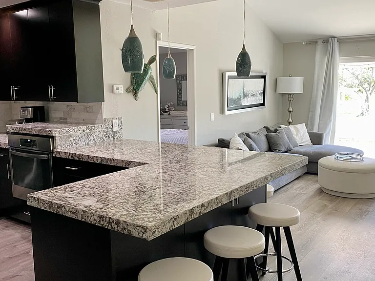 44200 E Sundown Crest Dr — Photo 1