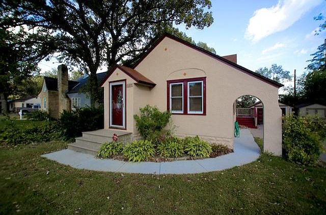 1st image of 1129 Syndicate Ave