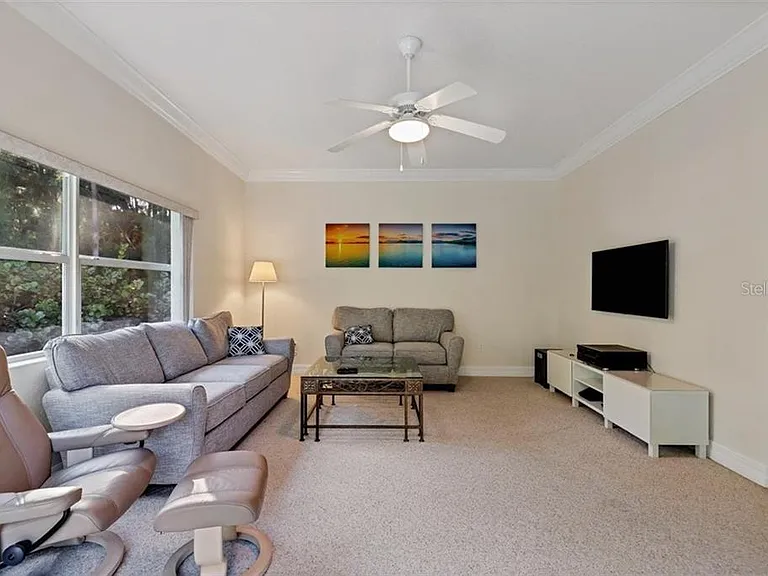 100 Spaniards Rd — Photo 18