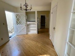 3234 Descanso Dr, Los Angeles, CA 90026