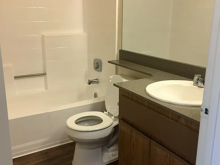 Los Olivos Apartments — Photo 56