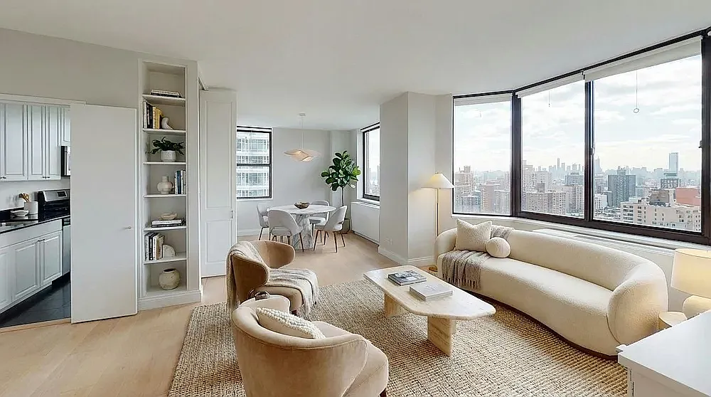 155 East 31st Street — Photo 1