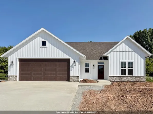 W6838 Goldfinch Dr, Greenville, WI 54942