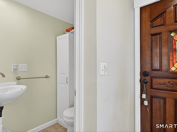 5th image of 14 Warren Street