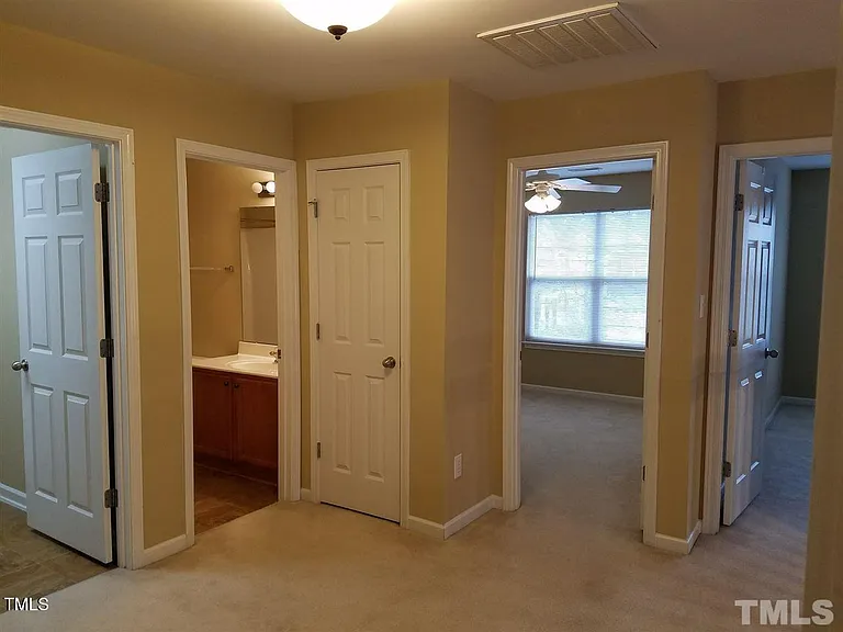 8 Rockwall Garden Way — Photo 7