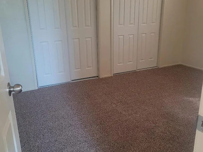 1602 W Rumble Rd — Photo 10