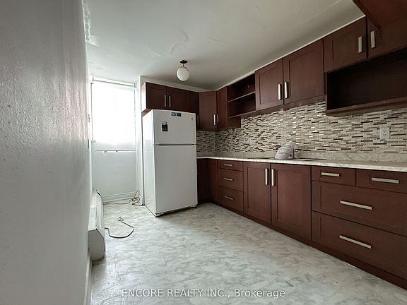 2nd image of 340 Dixon Rd #808