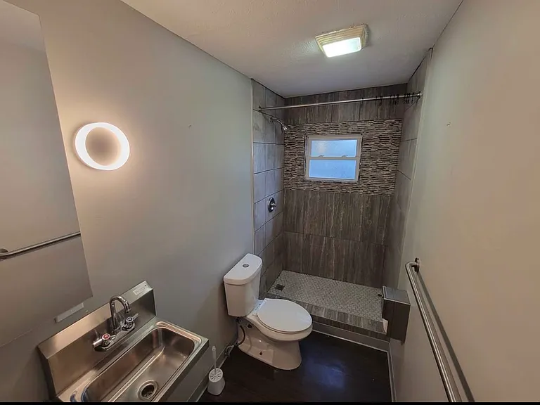 429 E 156th St #DWN — Photo 2