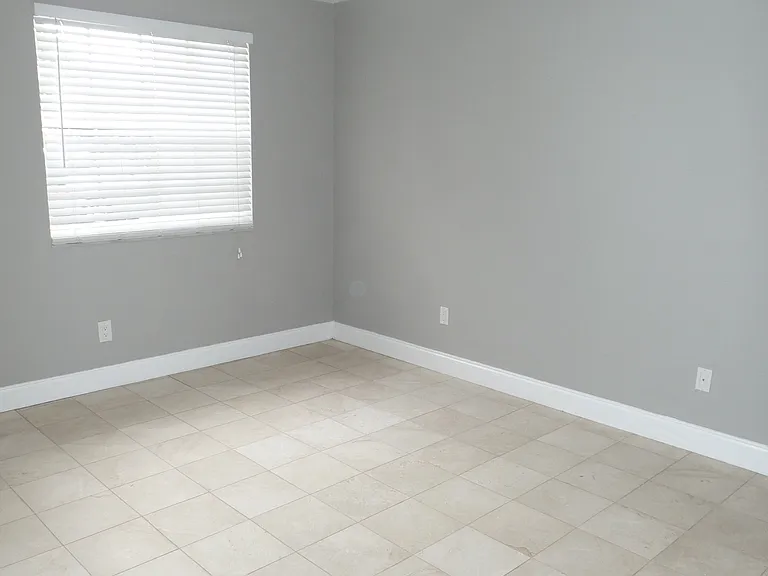 2881 N Oakland Forest Dr #112 — Photo 23