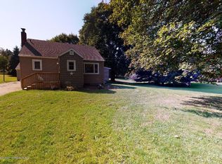 1551 Bennett Rd, Lansing, MI 48906