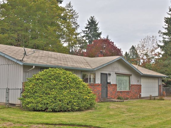 2nd image of 19594 SE Cottonwood St