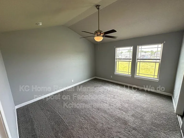 10540 Kane Dr — Photo 15