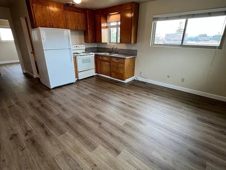 257 Van Buren St #D — Photo 1