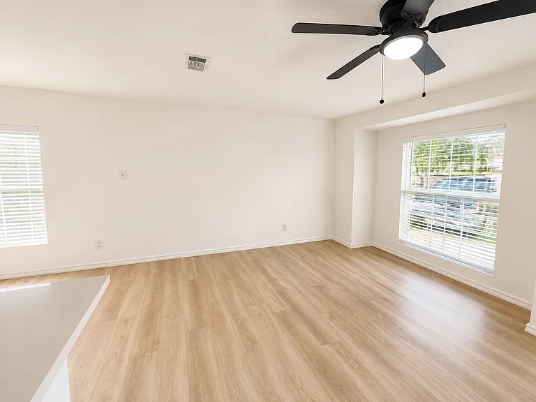 3518 Grafton Ave — Photo 22