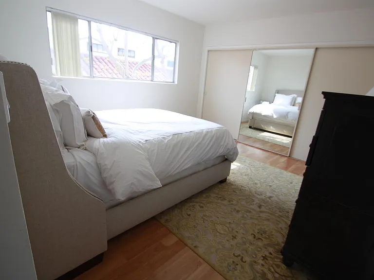 1728 Montana Ave #9 — Photo 8