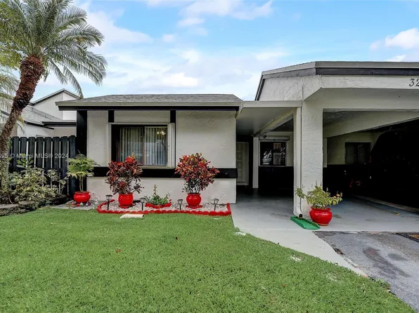 324 Fairway Cir #32, Weston, FL 33326
