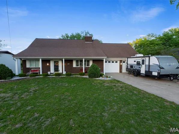312 Cathy Dr, Jackson, MO 63755