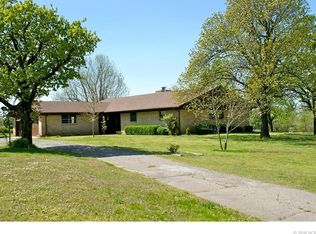 17542 E 126th St N, Collinsville, OK 74021