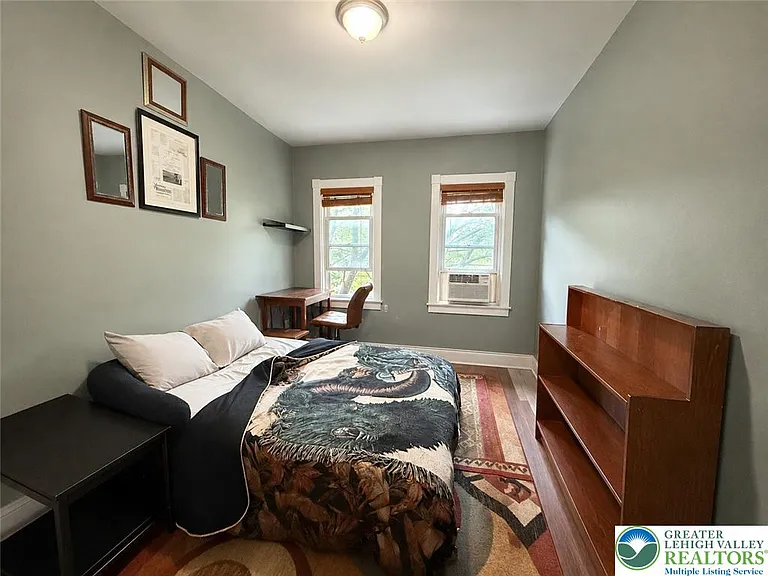 80 N 4th St #4 — Photo 14