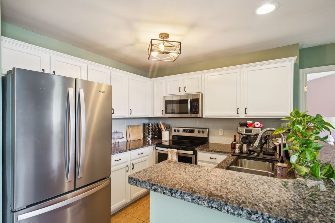 Primrose Ln-S0607-013.jpg