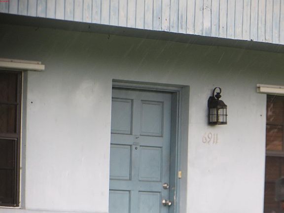 2nd image of 6911 SW 108th Ave