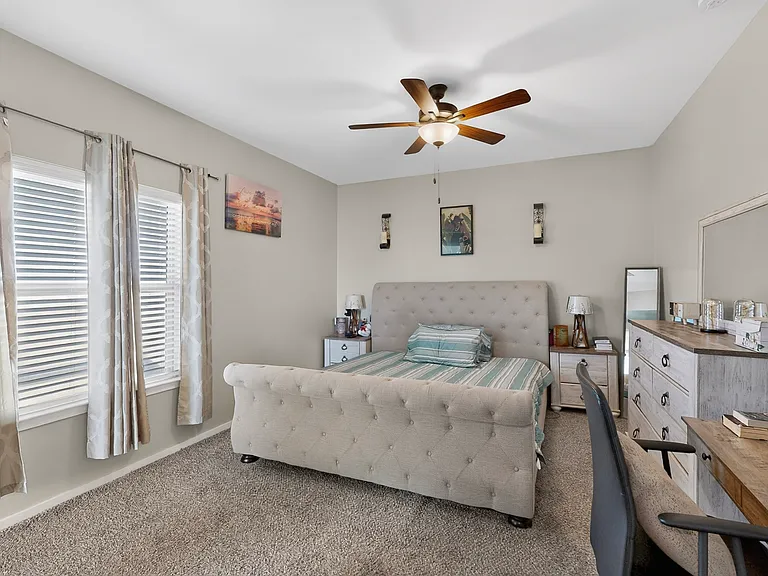14717 Charles Foster Ave — Photo 24