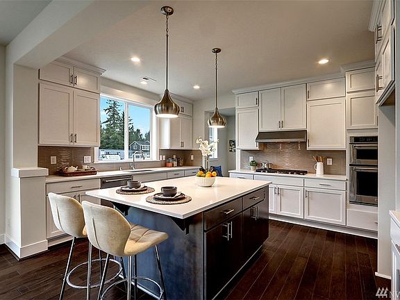 Photo not of actual home and may include options.