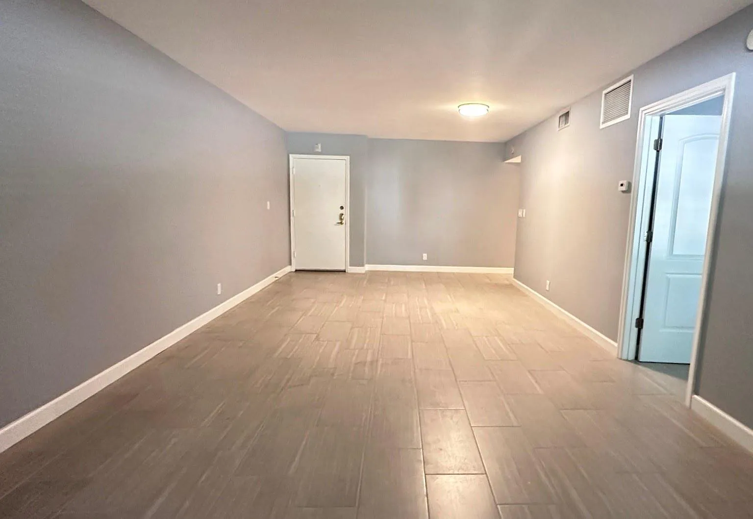 1 bed, 1.0 bath, 750 sqft, $1,800 — Photo 2