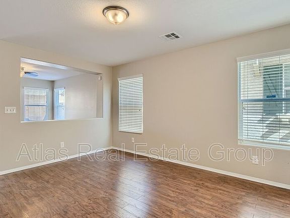 3rd image of 6037 Sierra Lakes St